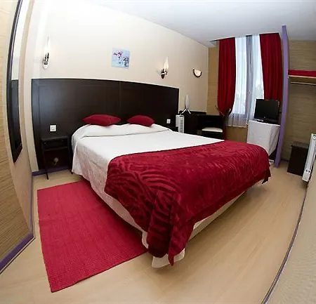 Hotell Aquitain Gare Saint-jean 2*